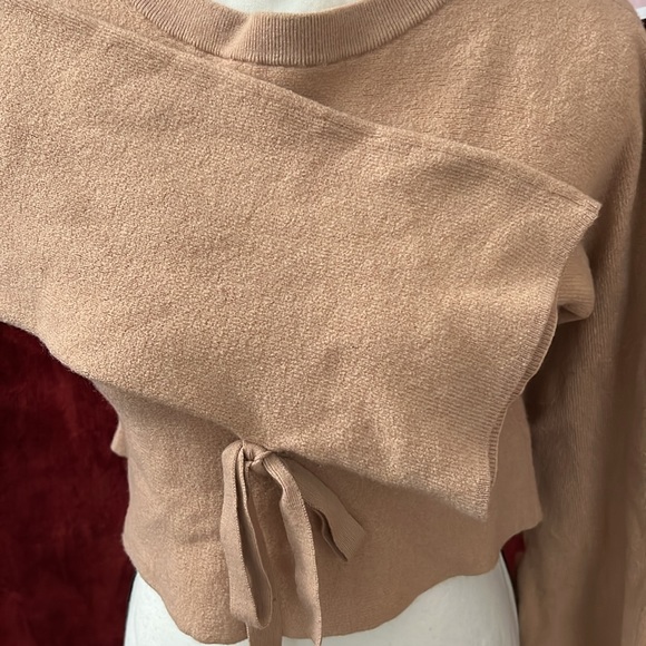 Wilfred Sweater 🌸 - Picture 4 of 9